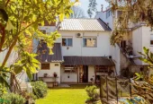 SALE 4 MAIN ROOM HOUSE WITH POOL, FLORIDA, VICENTE LOPEZ
