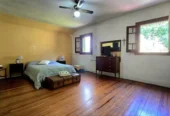 House with garden and pool for sale in Florida
