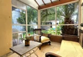 House with garden and pool for sale in Florida