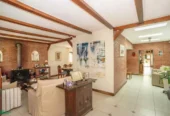 HOUSE FOR SALE WITH GARDEN, POOL, GRILL, PATIO AND GARAGE
