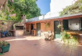 HOUSE FOR SALE WITH GARDEN, POOL, GRILL, PATIO AND GARAGE